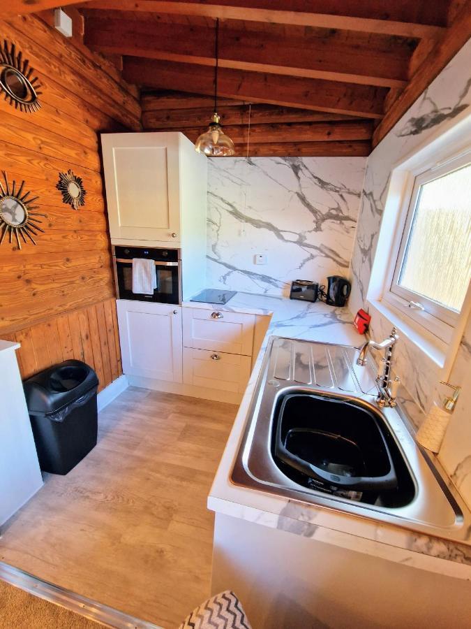 Kaoglen Squirrel Drey-hot Tub-pet Friendly-perth Lodge