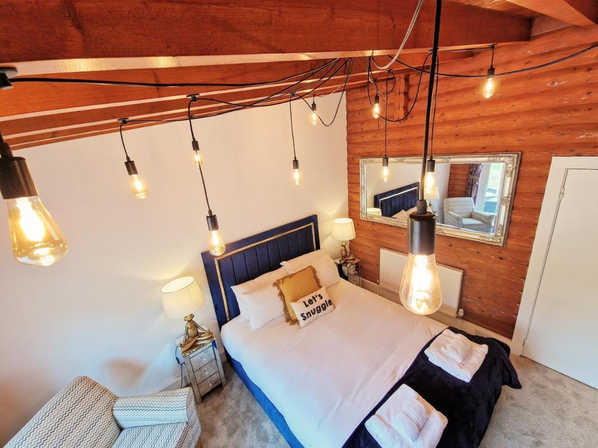 Kaoglen Squirrel Drey-hot Tub-pet Friendly-perth Lodge Balnald