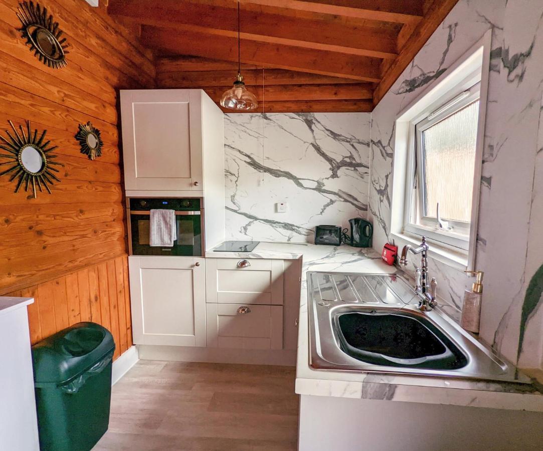 Kaoglen Squirrel Drey-hot Tub-pet Friendly-perth * Balnald