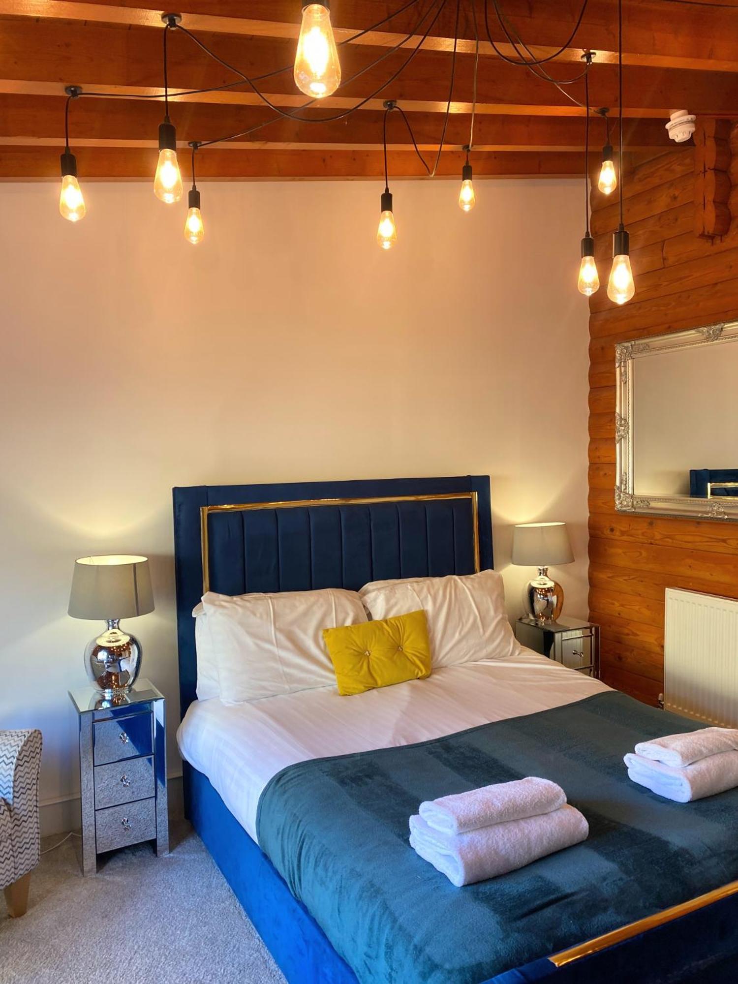 Kaoglen Squirrel Drey-hot Tub-pet Friendly-perth