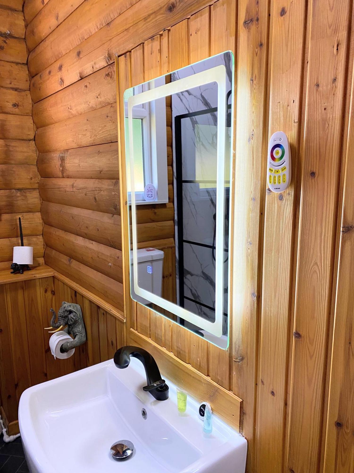 Lodge Kaoglen Squirrel Drey-hot Tub-pet Friendly-perth